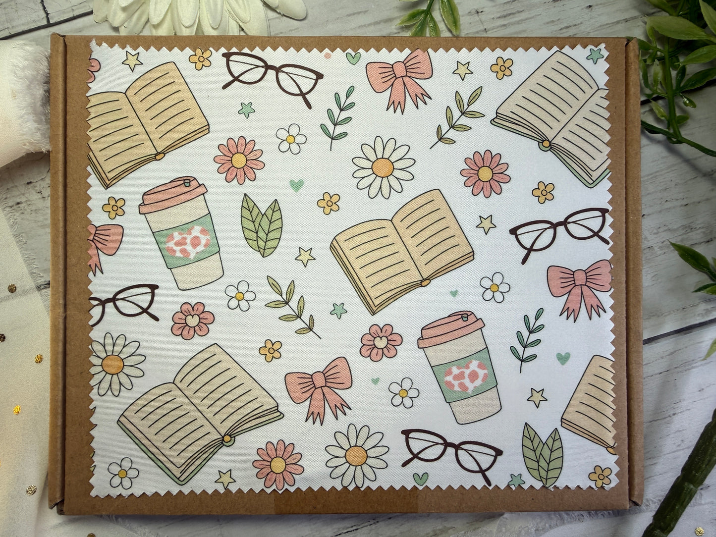Book Eye Glass/Lens Cleaner